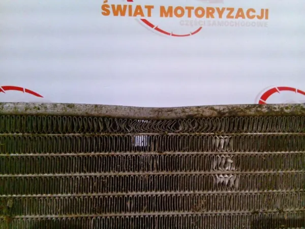 Radiateur d'eau Chevrolet OE d'occasion OEM 220131-B1HN-3 image 9