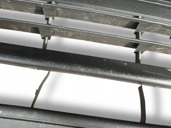 Spoiler para-choques dianteiro OEM 3M51-R17C749-AD Ford C-Max image 10