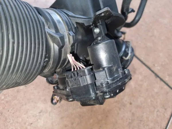 DROSSSELKLAPPE VOLVO XC60 II 2022 B4 MILD-HYBRID 32290142 image 5