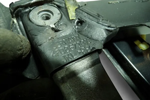 Elevador de vidro dianteiro esquerdo AUDI A6 AVANT 4F0837461D image 2