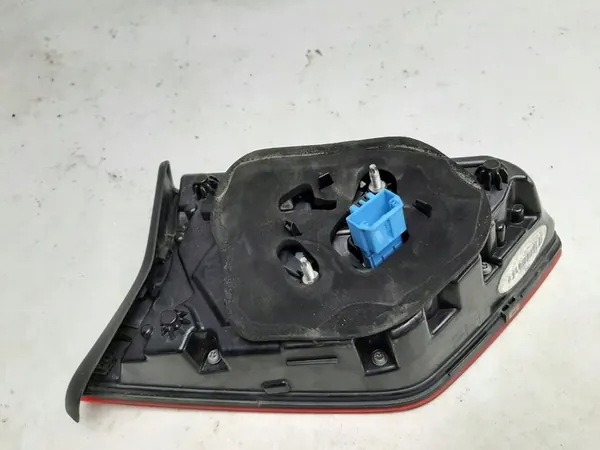 VW TIGUAN II 5NA 15- Lámpara Trasera Derecha 5NA945308D image 3