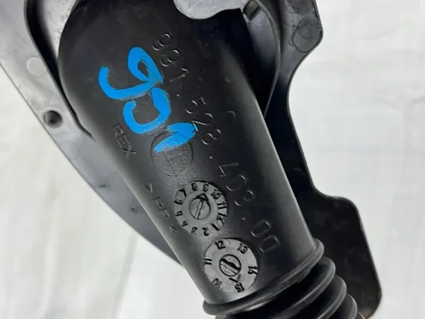 Porsche 991 spolarvätskebehållarrör OEM 99152831101 image 5