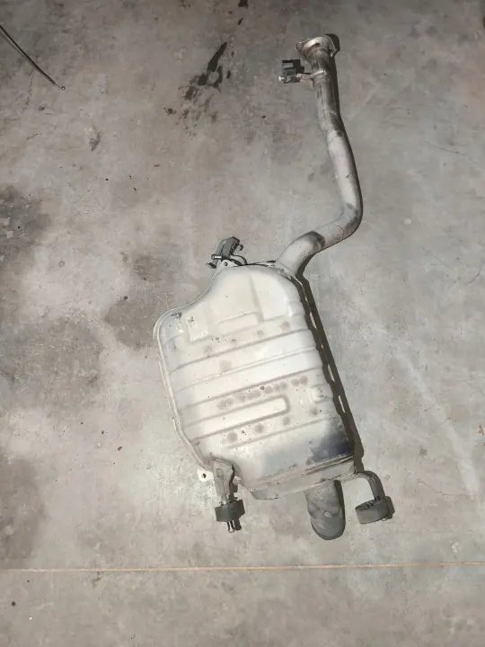Tubo de escape trasero izquierdo Lexus LS V OEM 1744031290 image 2