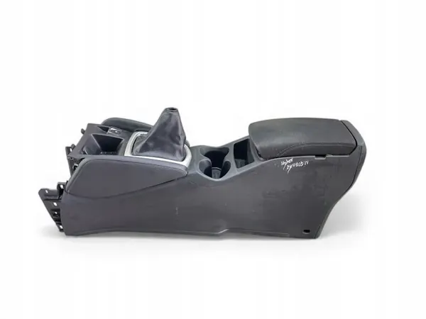 Nissan Qashqai 2014 console armsteun OEM MDV100172 image 3