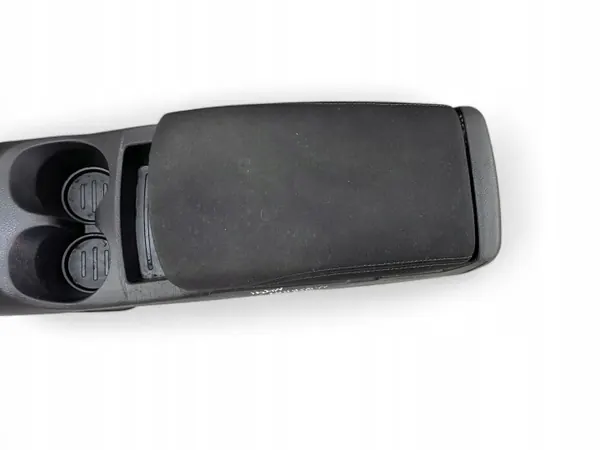 Nissan Qashqai 2014 console armsteun OEM MDV100172 image 7