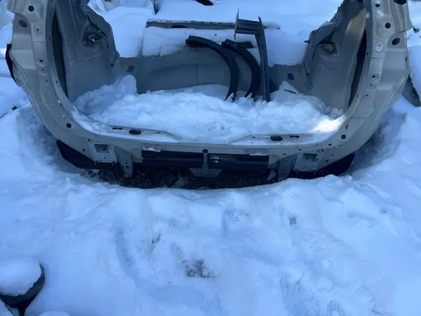 Viga trasera Suzuki Vitara OEM RHRHDYTDTRGGG image 2