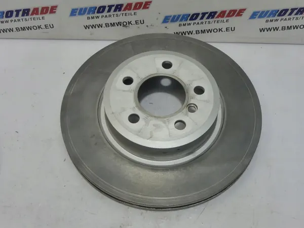BMW F10 F11 F18 etujarrurattaat OEM 6793123 image 3