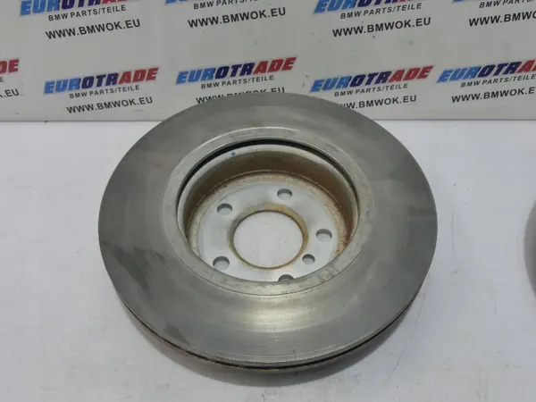 BMW F10 F11 F18 etujarrurattaat OEM 6793123 image 9