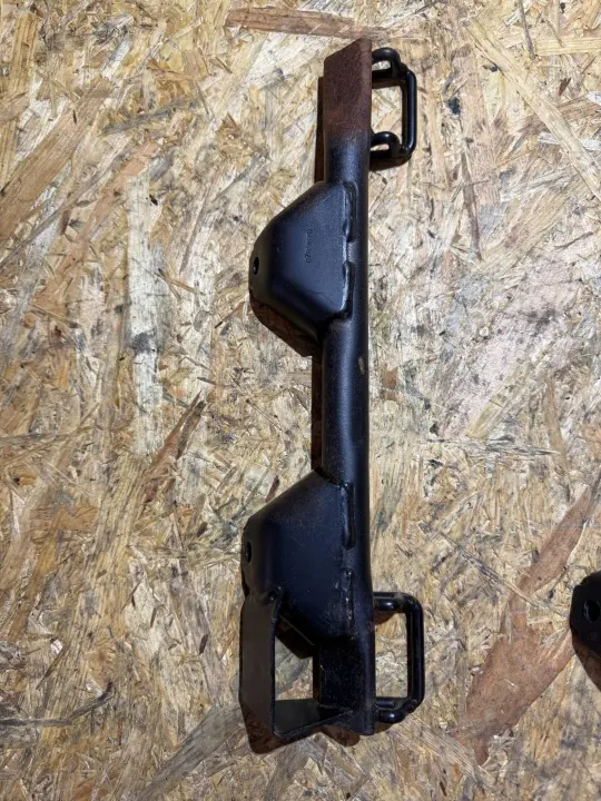 Vis de fixation ISOFIX OEM 8E0813546B gauche image 9