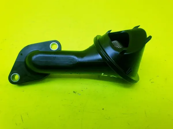 Pompe à huile d'occasion OEM 06K115251J Audi A3 8V image 2