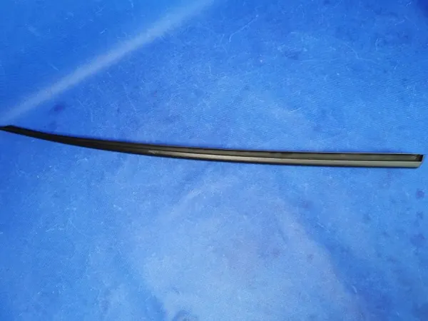 Joint de pare-brise avant droit OEM 8Y0854328 Audi A3 image 4