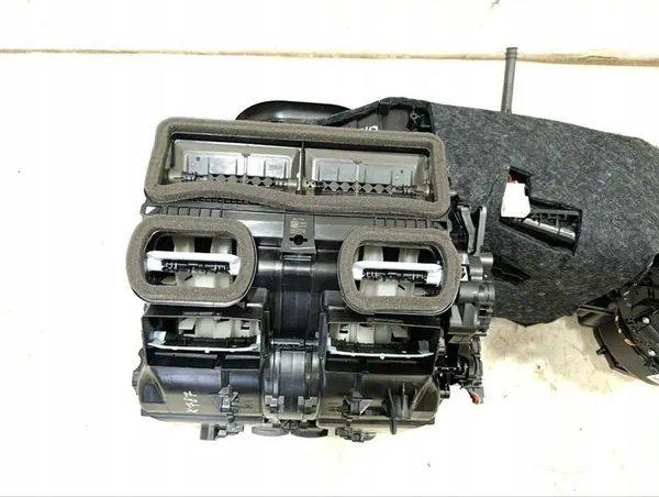 Carcasse de souffleur Mercedes-Benz EQE V295 2023 A2978303103 image 2