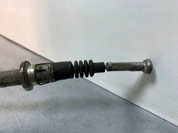 Mazda CX-5 Handbromskabel OEM FBZ23974 - Begagnad image 4