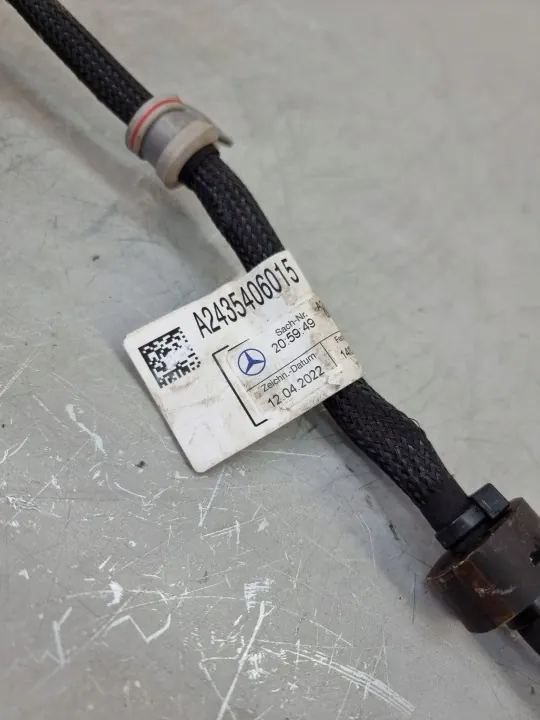 Mercedes-Benz EQA 2023 Korkeajännitekaapeli OEM A2435406015 image 6