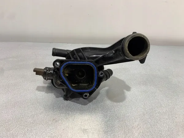 Carcasa termostato FBZ18793 para Peugeot 5008 2018 image 4