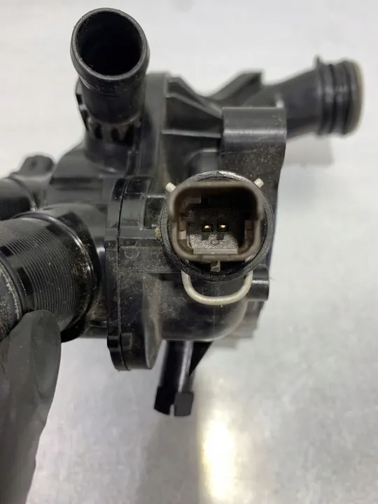 Carcasa termostato FBZ18793 para Peugeot 5008 2018 image 5