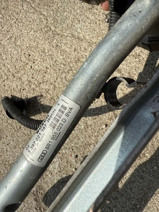 Voorruitwissermotor AUDI Q5 8R 8R1955119A image 3