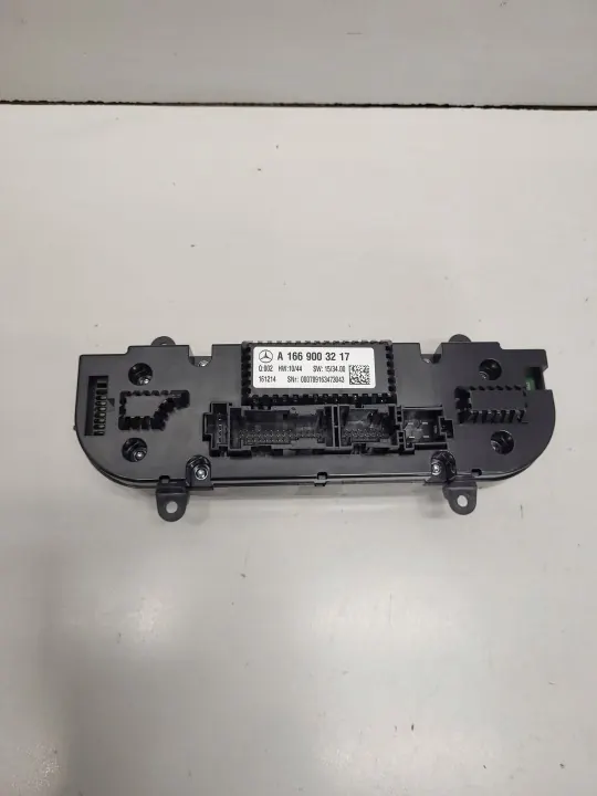 Mercedes ilmastointipaneeli OEM A1669003217 - Käytetty image 4