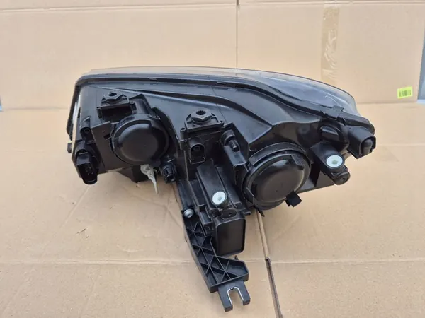 VW Sharan 11- Farol Direito 7N5941006F image 5