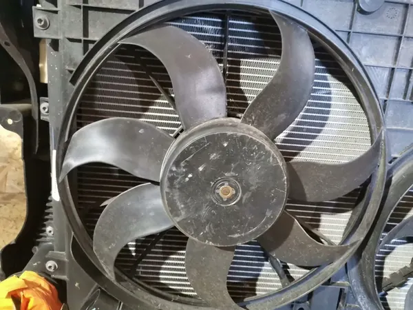 Set di radiatori di raffreddamento VW Tiguan 5N0121253F image 4