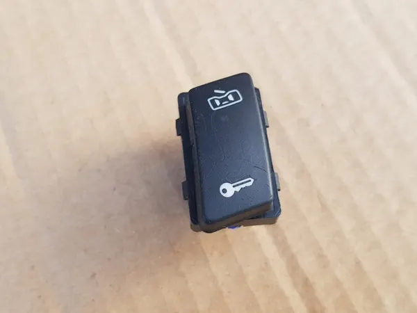 Türverriegelungsschalter - Vorderer Links / VW Touran I - Caddy III / OEM image 3