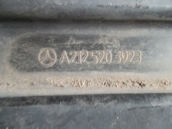 MERCEDES A2125203923 Cubierta de Parachoques image 3