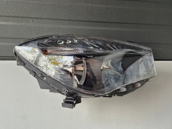 Rechter Koplamp Mercedes Benz CLA W117 A1178200461 image 2