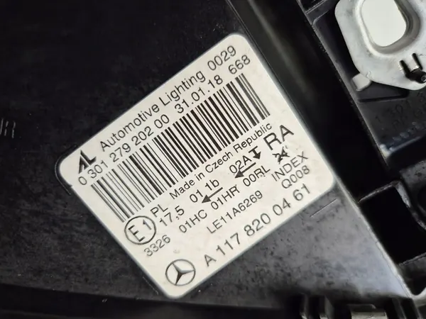 Rechter Koplamp Mercedes Benz CLA W117 A1178200461 image 6