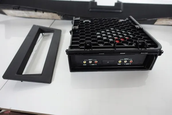 Mercedes DVD-navigationsläsare OEM 2518202026 image 2