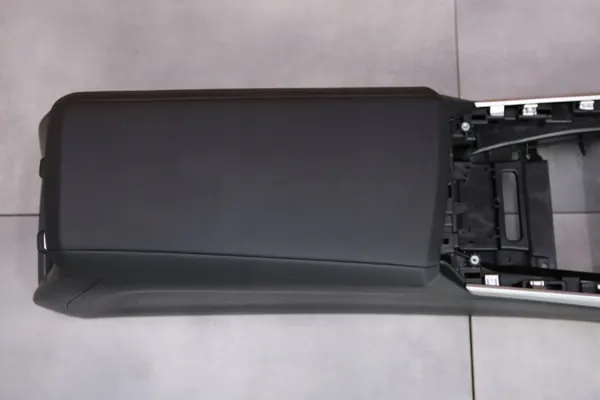 Accoudoir central OEM 6996833 noir pour BMW image 9