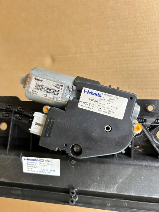 Porsche Cayenne Panoramatak OEM 7P5877021 image 6
