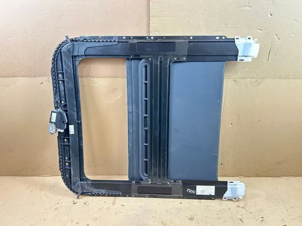 Porsche Cayenne Panoramatak OEM 7P5877021 image 8