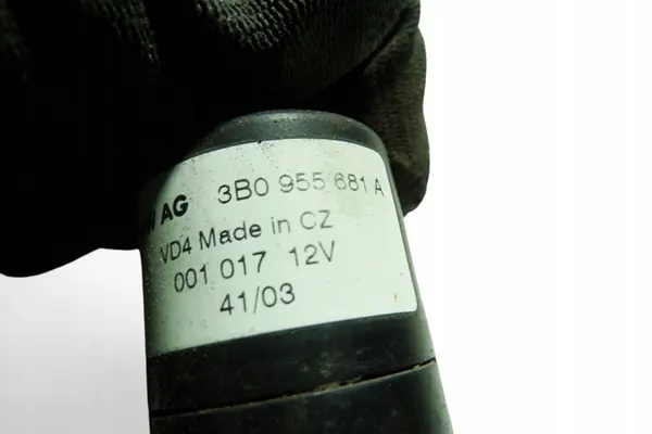 Pyyhkijäpumppu AUDI A4 AVANT 3B0955681A image 2
