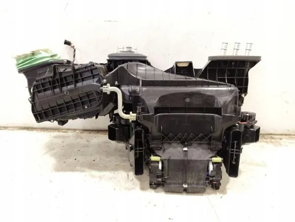 Rolls-Roycen puhallinkotelo OEM 9197019 Ghost 2010 image 6