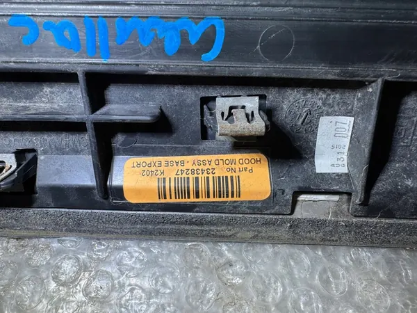 CADILLAC ESCALADE 15-20 Acabamento traseiro image 3