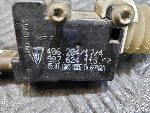 Attuatore di chiusura tappo carburante Porsche Boxster Cayman S 987 image 3