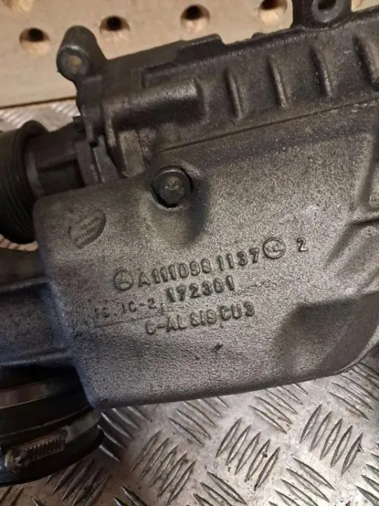 Mercedes-Benz A1110981137 Kompressorhalterung SLK R170 image 3