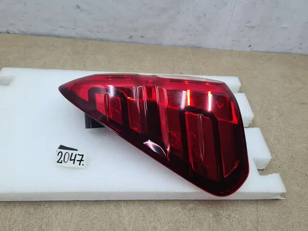 LÁMPARA TRASERA IZQUIERDA TOYOTA HILUX VIII 15- image 7