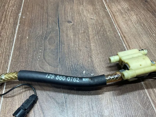 Mangueira lavador de para-brisa dianteira OEM 1298600762 para Mercedes SL R129 image 7
