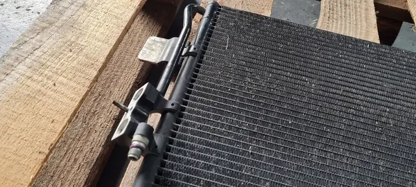 Audi Q5 A/C Kondenseri OE 80A816411M image 5