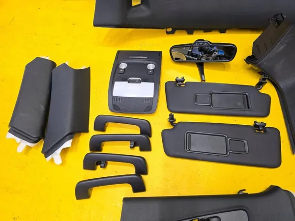 Audi Q5 SQ5 S-Line Alustansuojus OEM Musta image 6