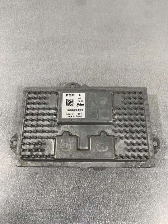 Peugeot 5008 LED-strålkastarstyrenhet OEM FBZ18765 image 4