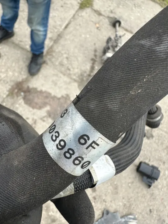 Servolenkungsbehälter Maserati Levante OEM 670039859 image 4