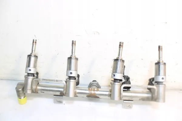 Brandstofrail Peugeot 3008 II 1.6 Hybrid image 6