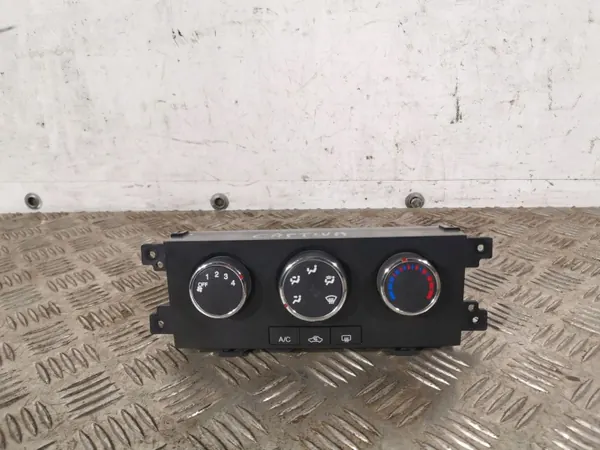 Chevrolet Captiva Klimapanel OEM FBZ11200 - Gebraucht image 2