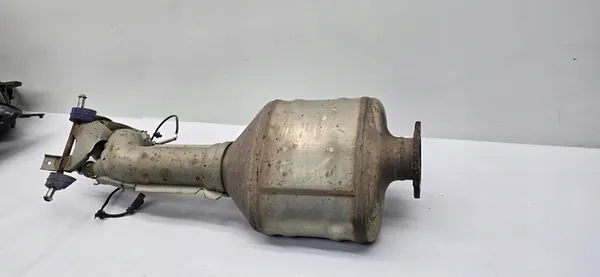 VOLVO V90 II XC90 II XC60 II V60 II 2.0 D5 Catalisador image 2