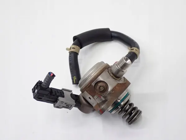 Pompe à carburant OEM 15210-53S01 pour Suzuki Vitara 1.4 Hybride image 2
