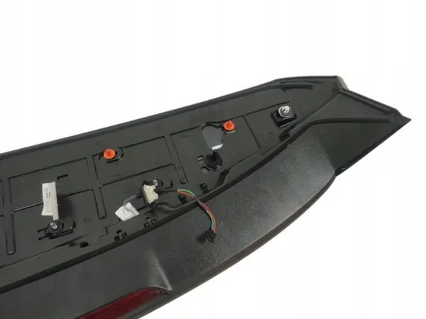 OEM 470723 Audi Q2 Tavaratilanspoileri 2020-2023 image 4