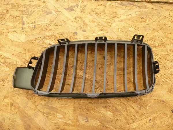 BMW OE 51137405835 Front Grill image 9
