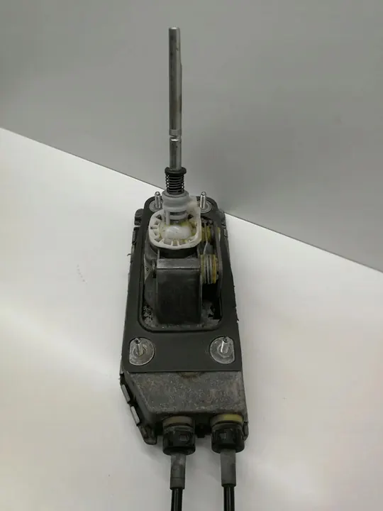 SEAT IBIZA IV 1.2 TDI Gear Shift Lever 6Q0711061E image 9